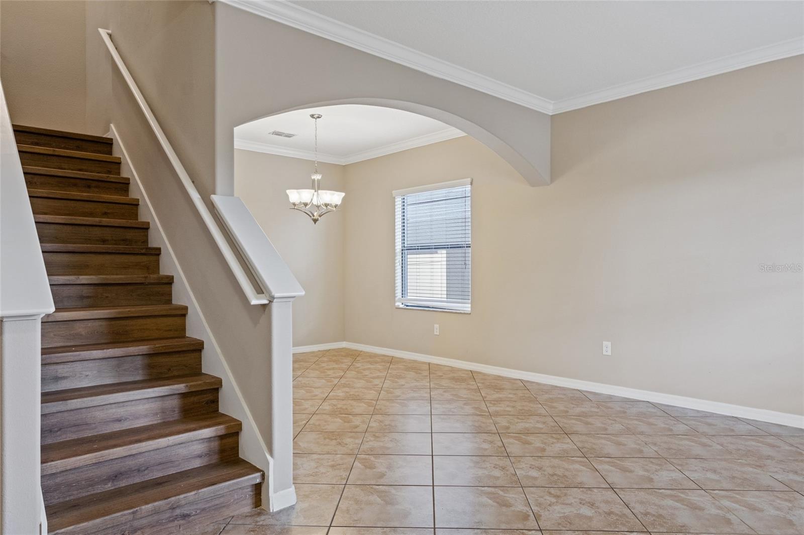 10808 WHITECAP DRIVE