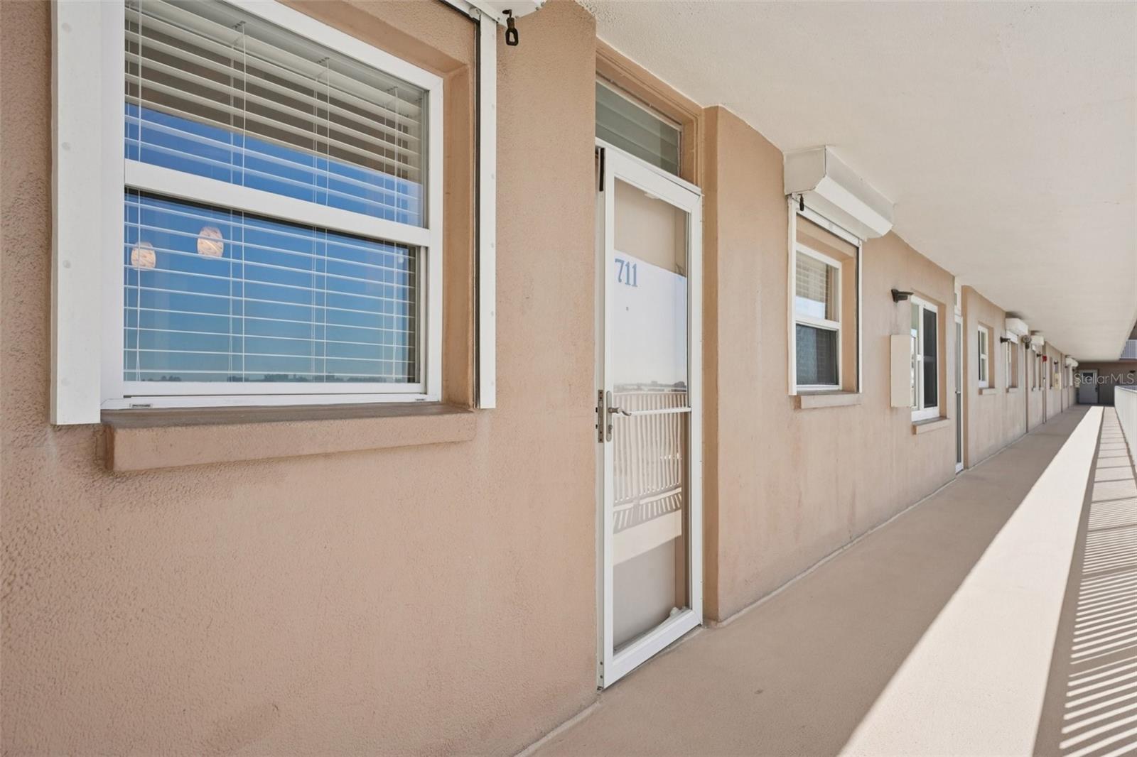 SHORE CREST BLDG - Residential