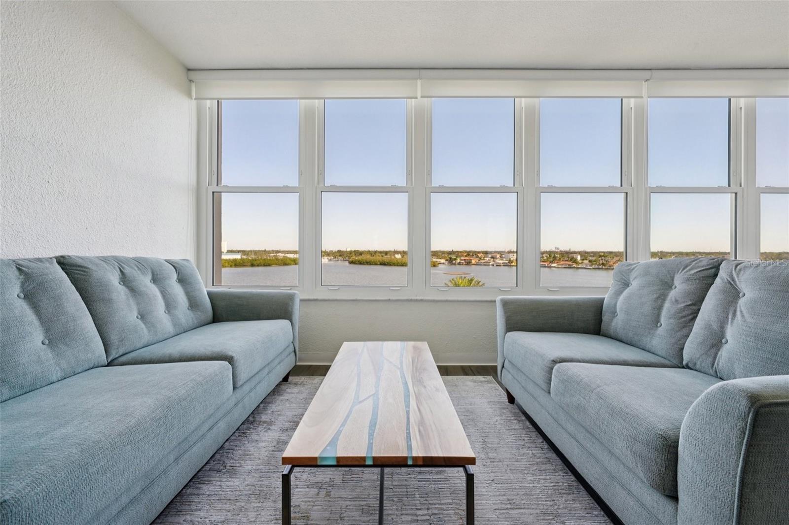 SHORE CREST BLDG - Residential