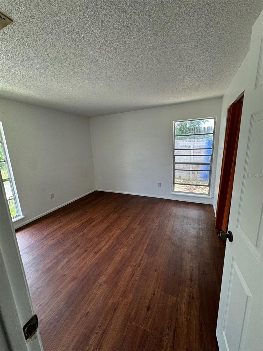 GREENFIELDS UN 01 - Residential Income