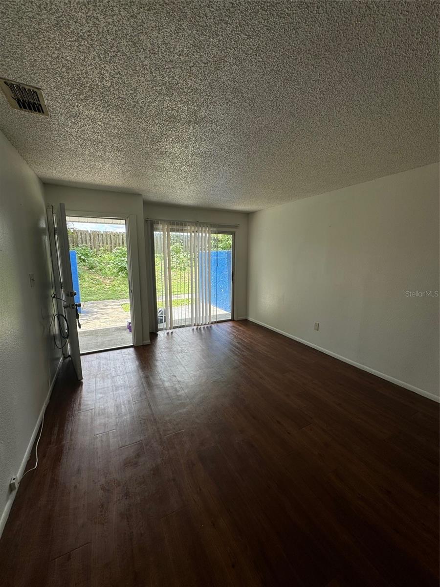 GREENFIELDS UN 01 - Residential Income