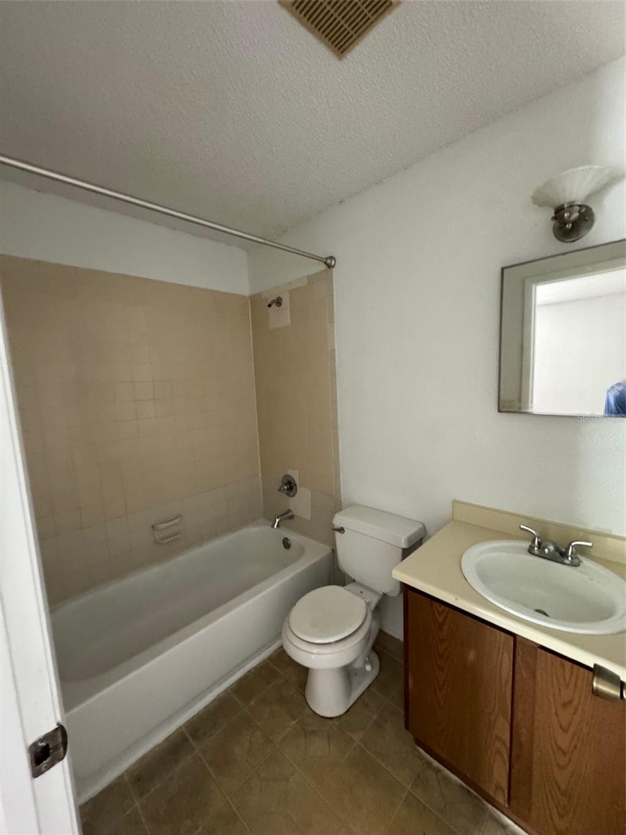 GREENFIELDS UN 01 - Residential Income