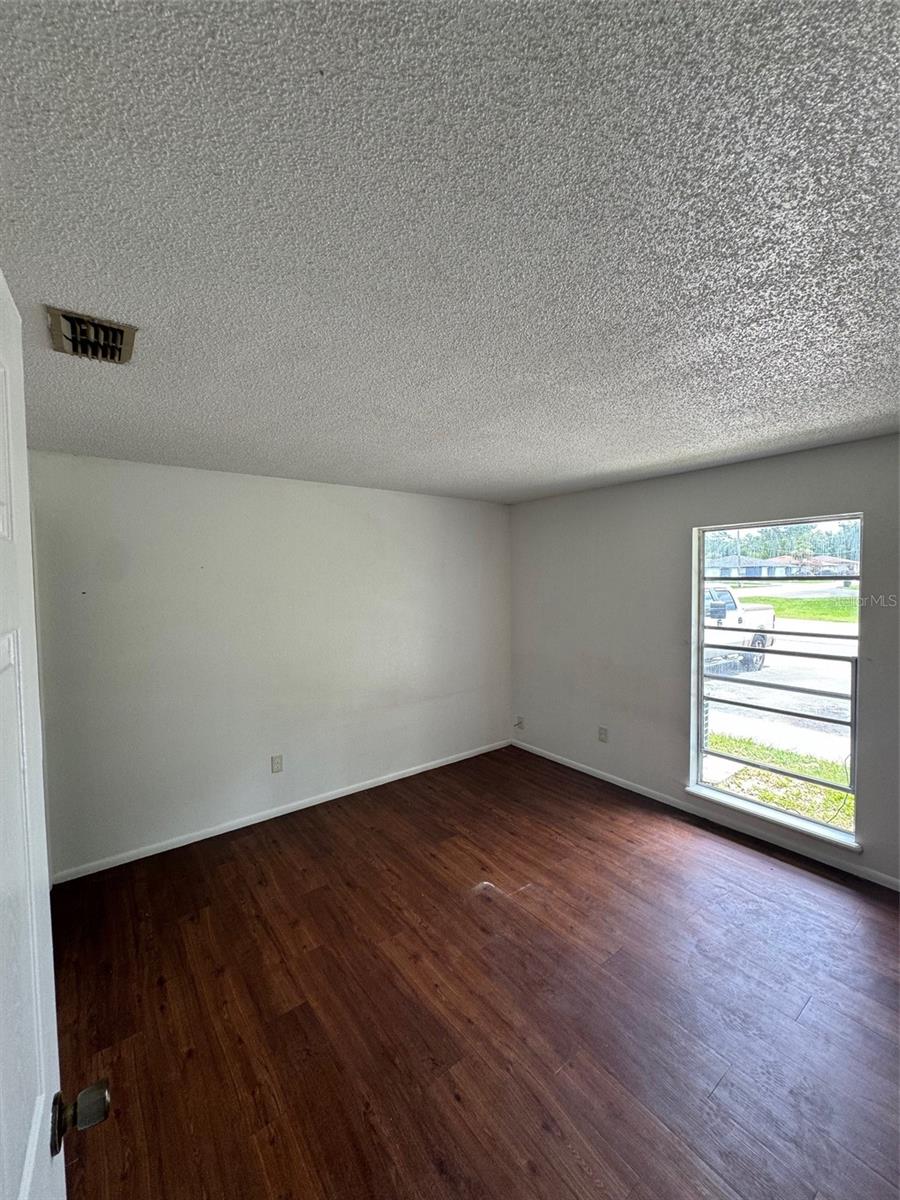 GREENFIELDS UN 01 - Residential Income