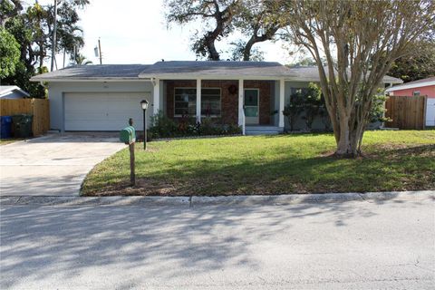 A home in LARGO