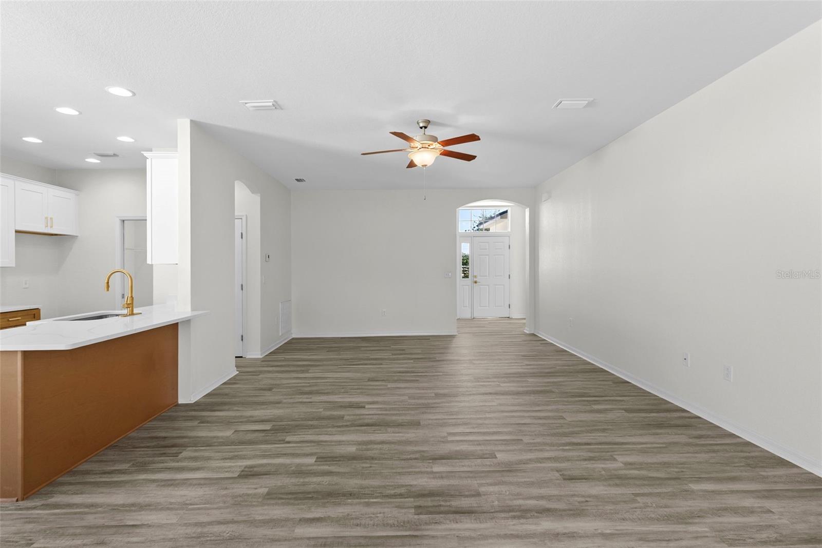 MANDOLIN 02 - Residential