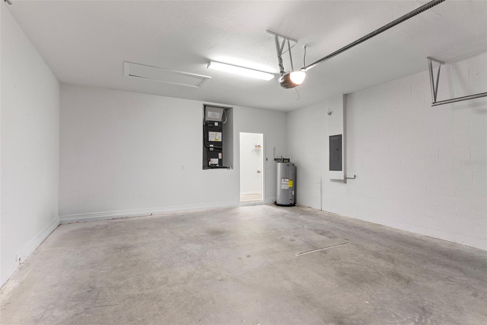 MANDOLIN 02 - Residential