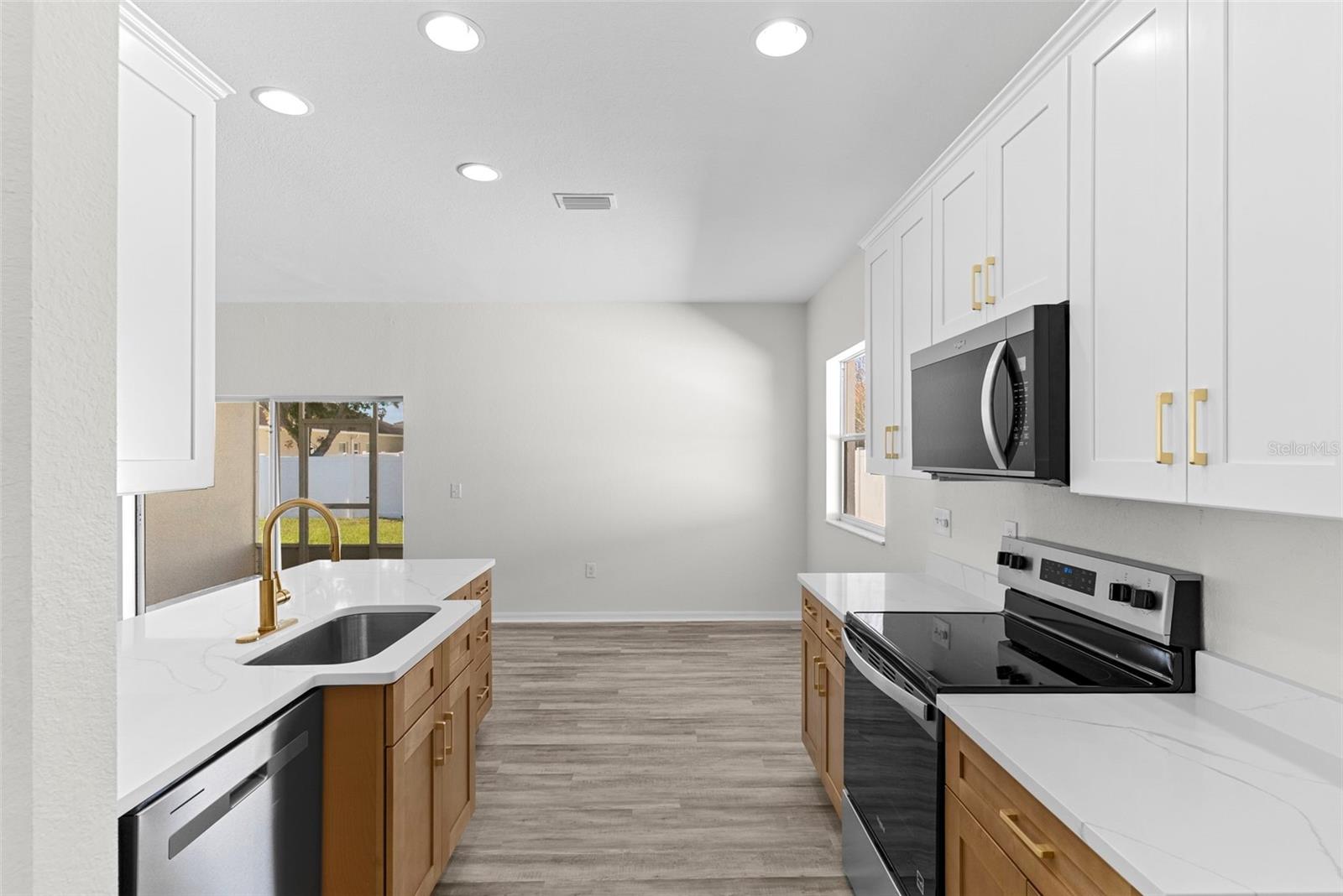 MANDOLIN 02 - Residential