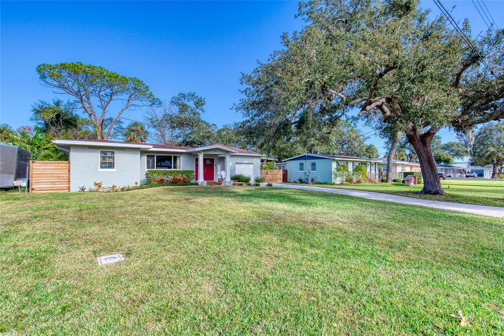 Photo of 37 Reynolds Avenue, Ormond Beach, FL 32174 (MLS # V4946383)