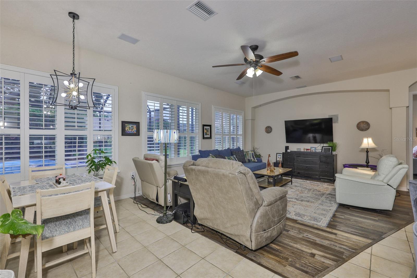 LA PALOMA VILLAGE UNIT 2 PH - Residential