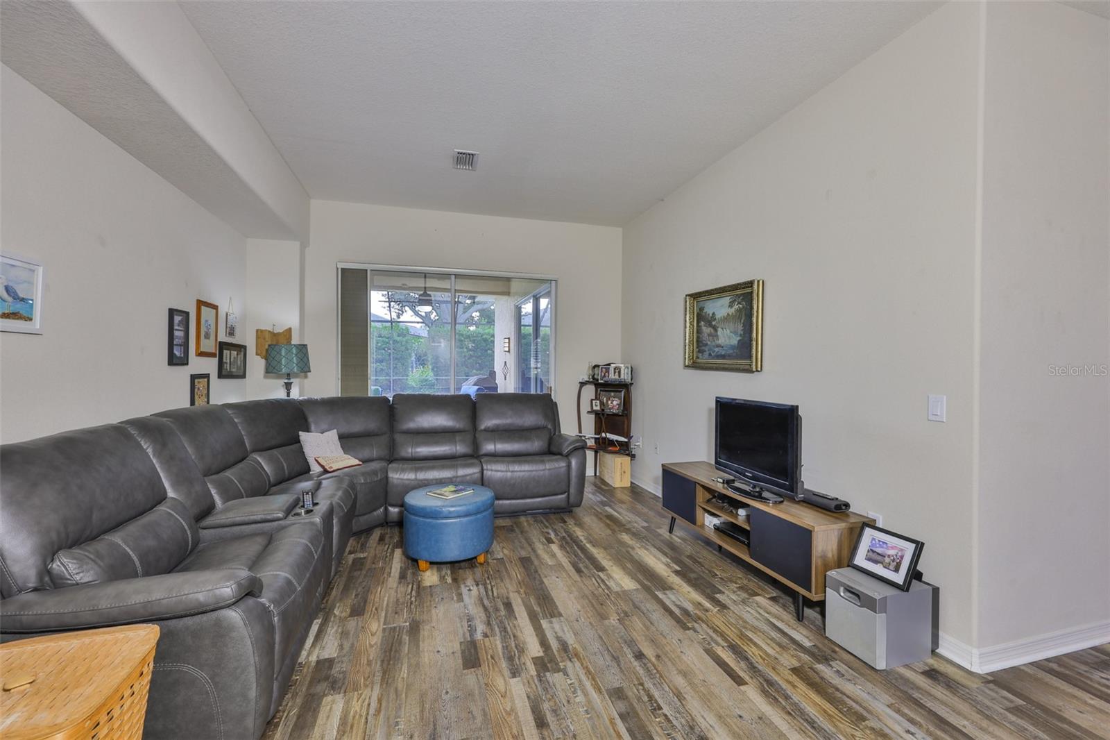 LA PALOMA VILLAGE UNIT 2 PH - Residential