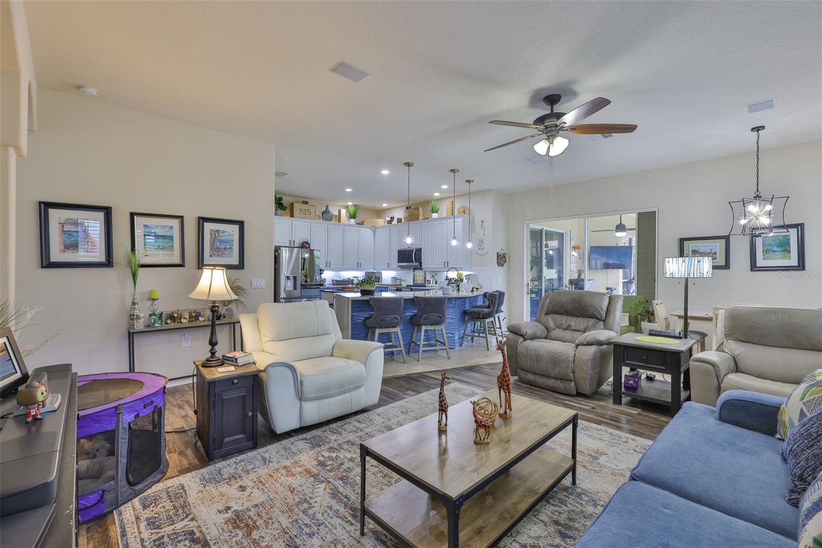 LA PALOMA VILLAGE UNIT 2 PH - Residential