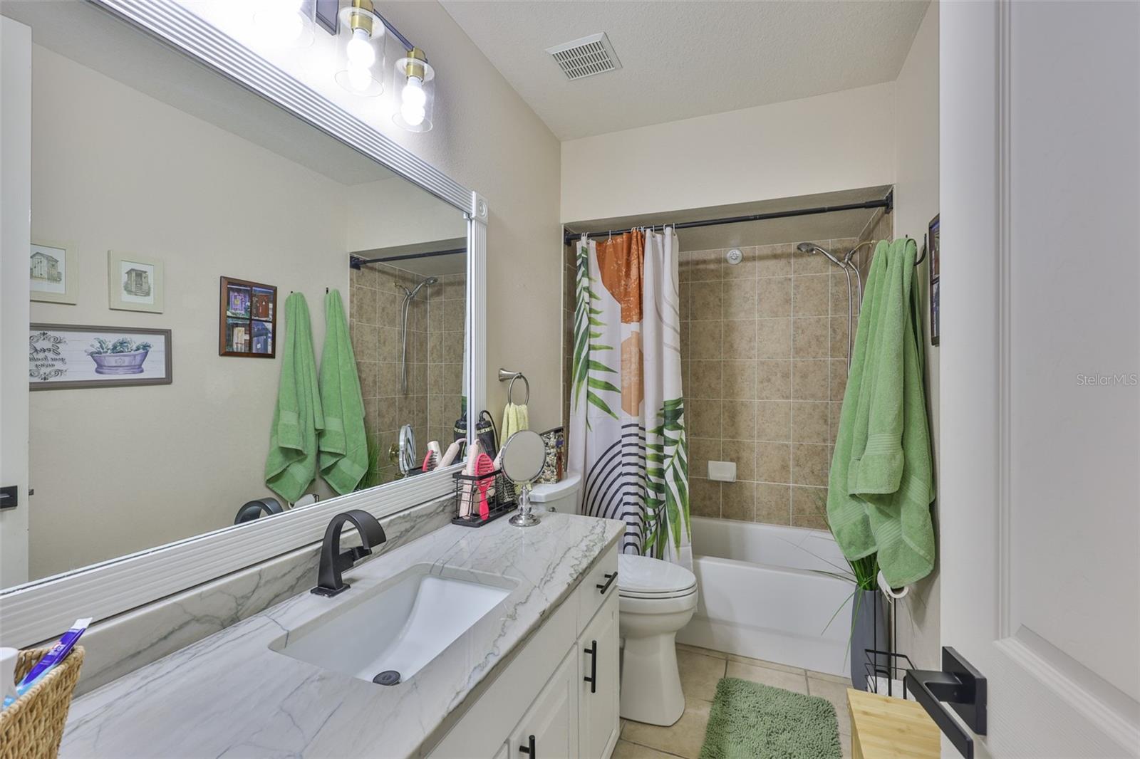 LA PALOMA VILLAGE UNIT 2 PH - Residential