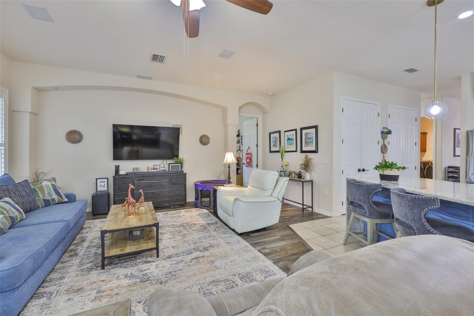LA PALOMA VILLAGE UNIT 2 PH - Residential