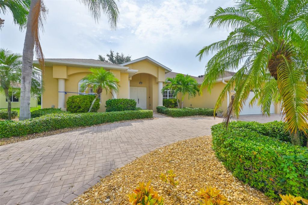 Photo of 3723 Gaviota Drive, Sun City Center, FL 33573 (MLS # TB8421923)