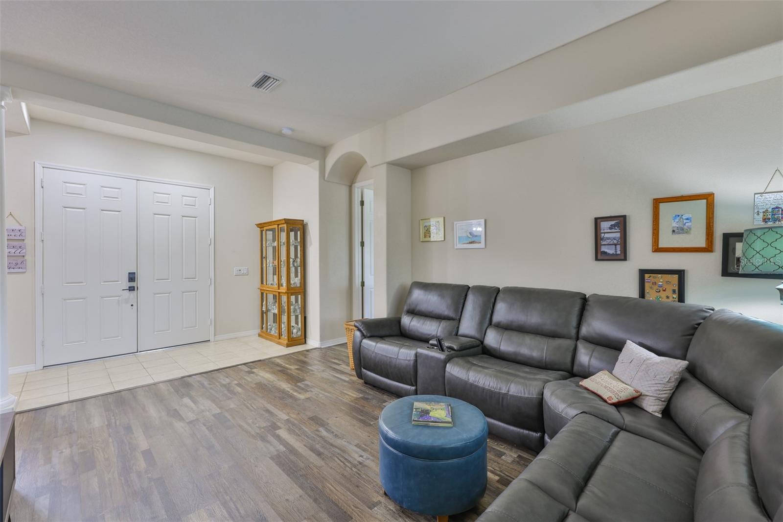 LA PALOMA VILLAGE UNIT 2 PH - Residential