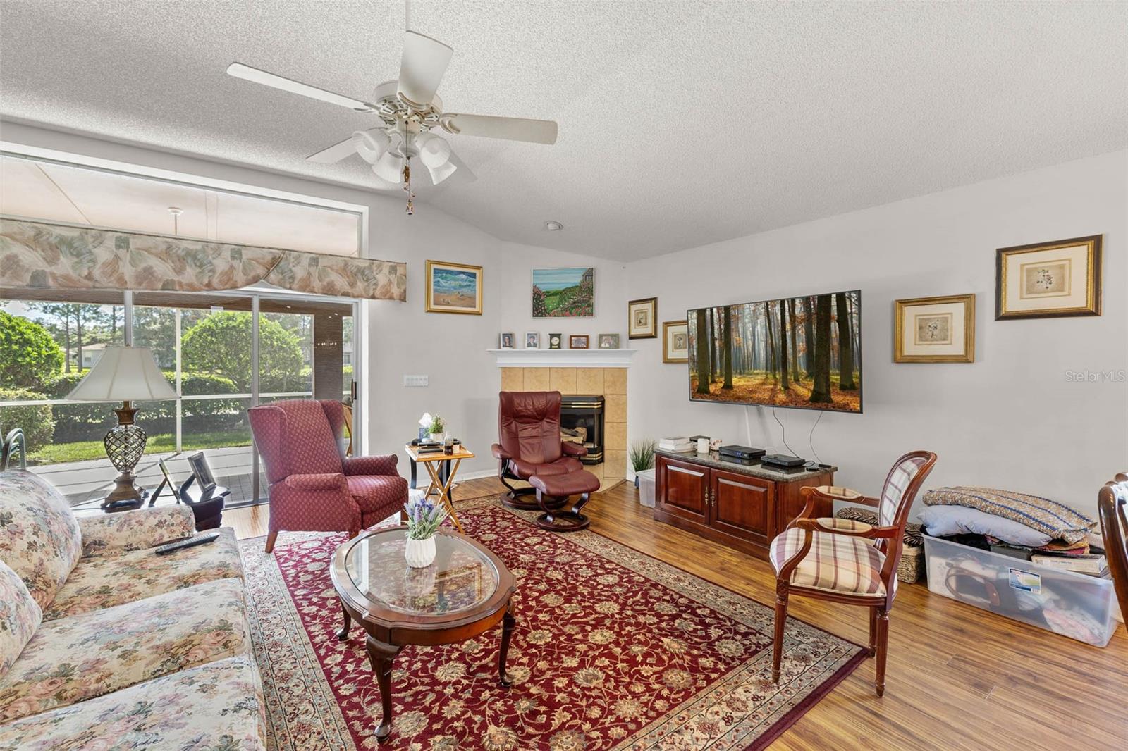 SILVERTHORN PH 3 - Residential Lease