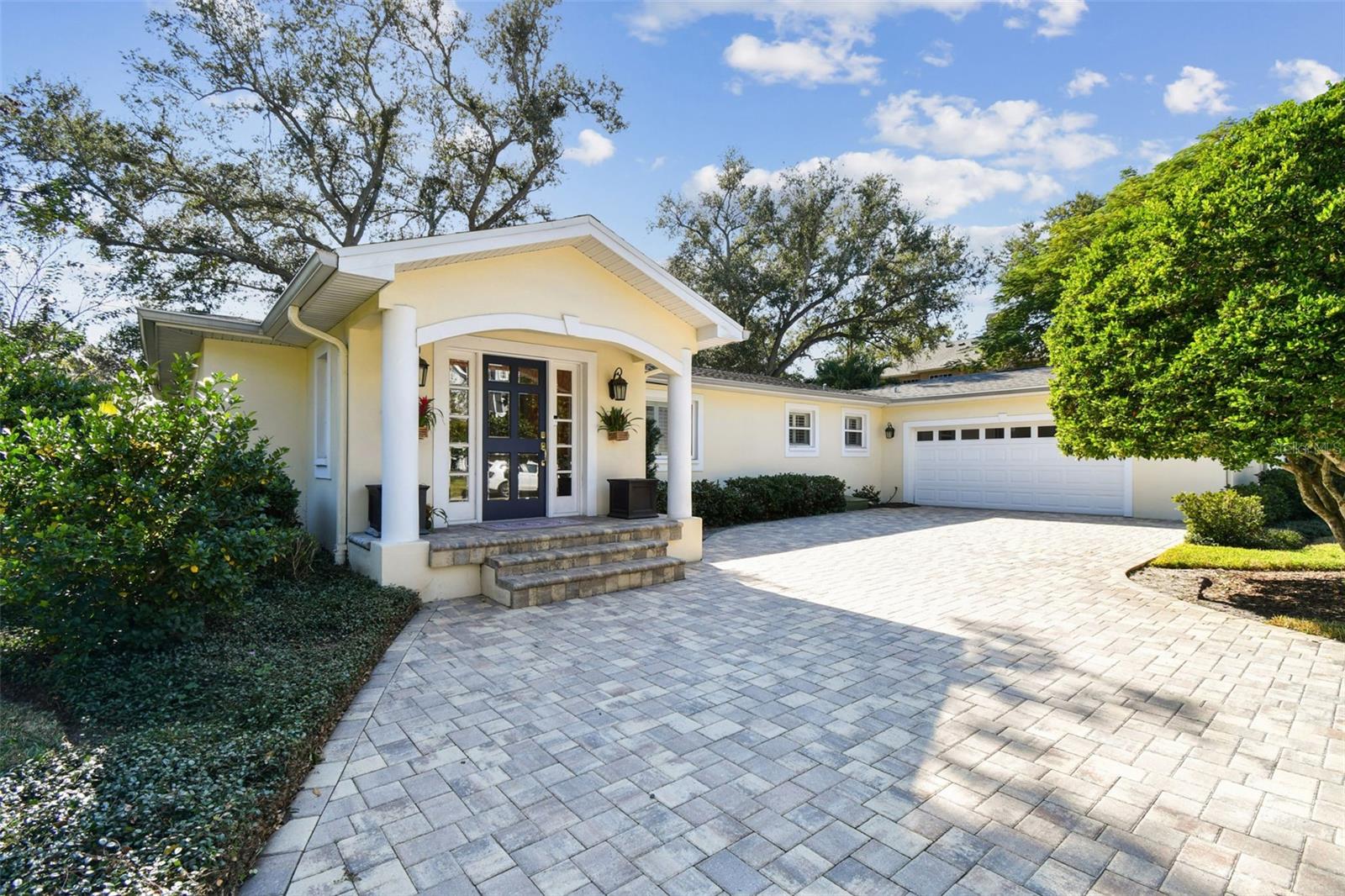 SUNSET PARK - Residential Lease