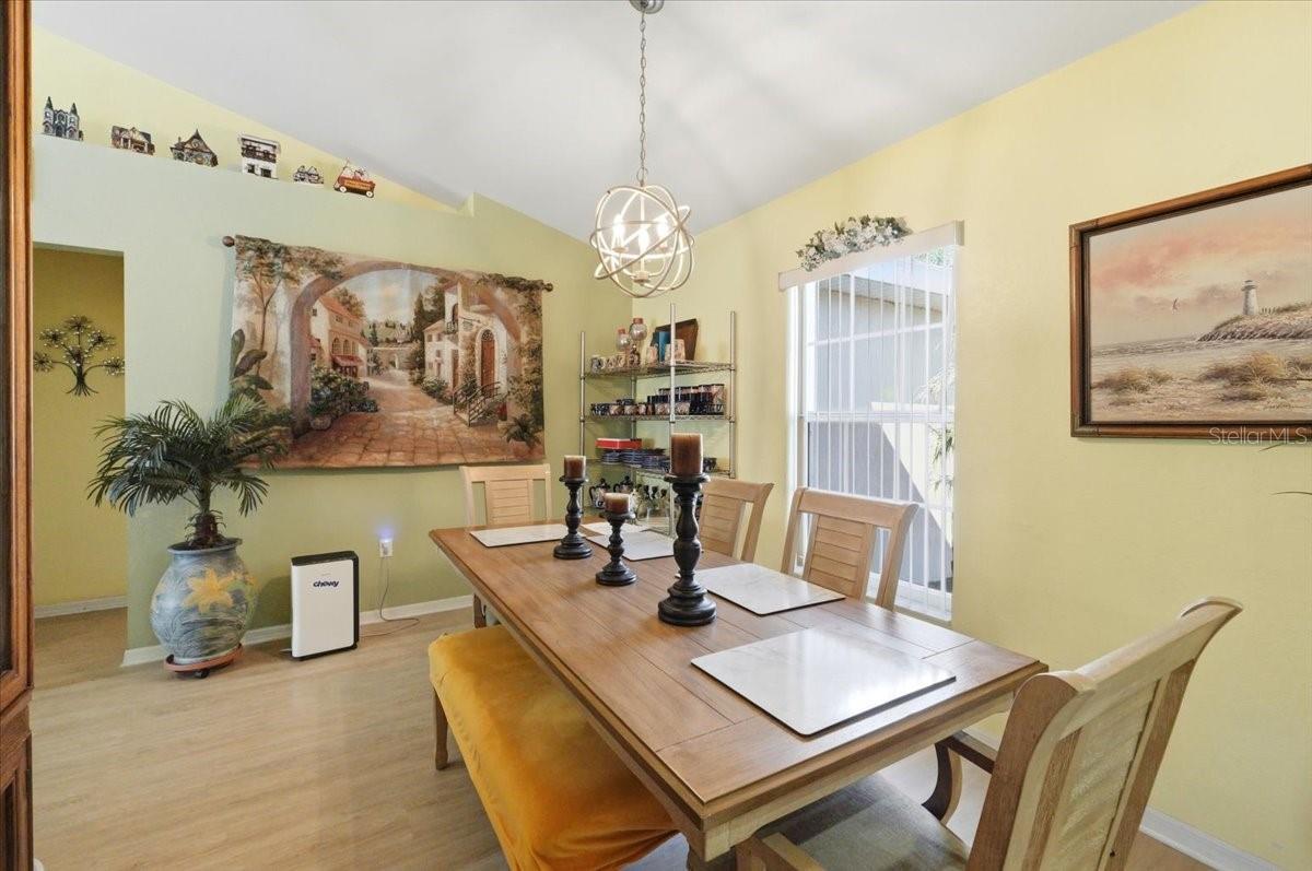 DINNER LAKE SHORES PH 01 - Residential
