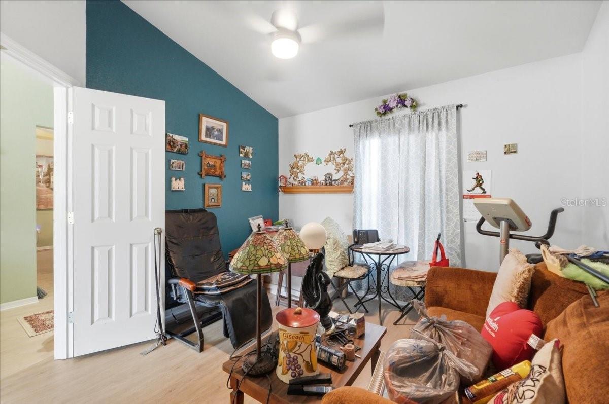 DINNER LAKE SHORES PH 01 - Residential
