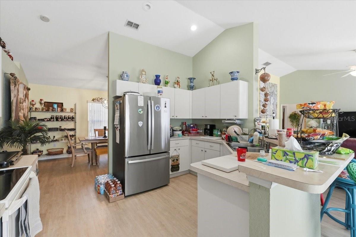 DINNER LAKE SHORES PH 01 - Residential