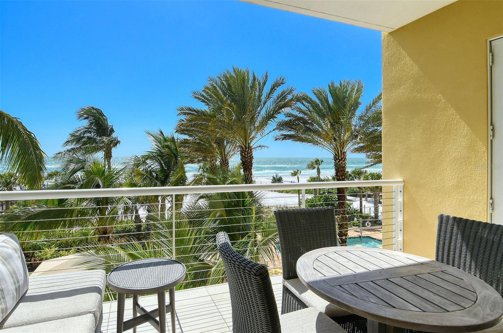 SIESTA KEY BEACH RESIDENCES - Residential