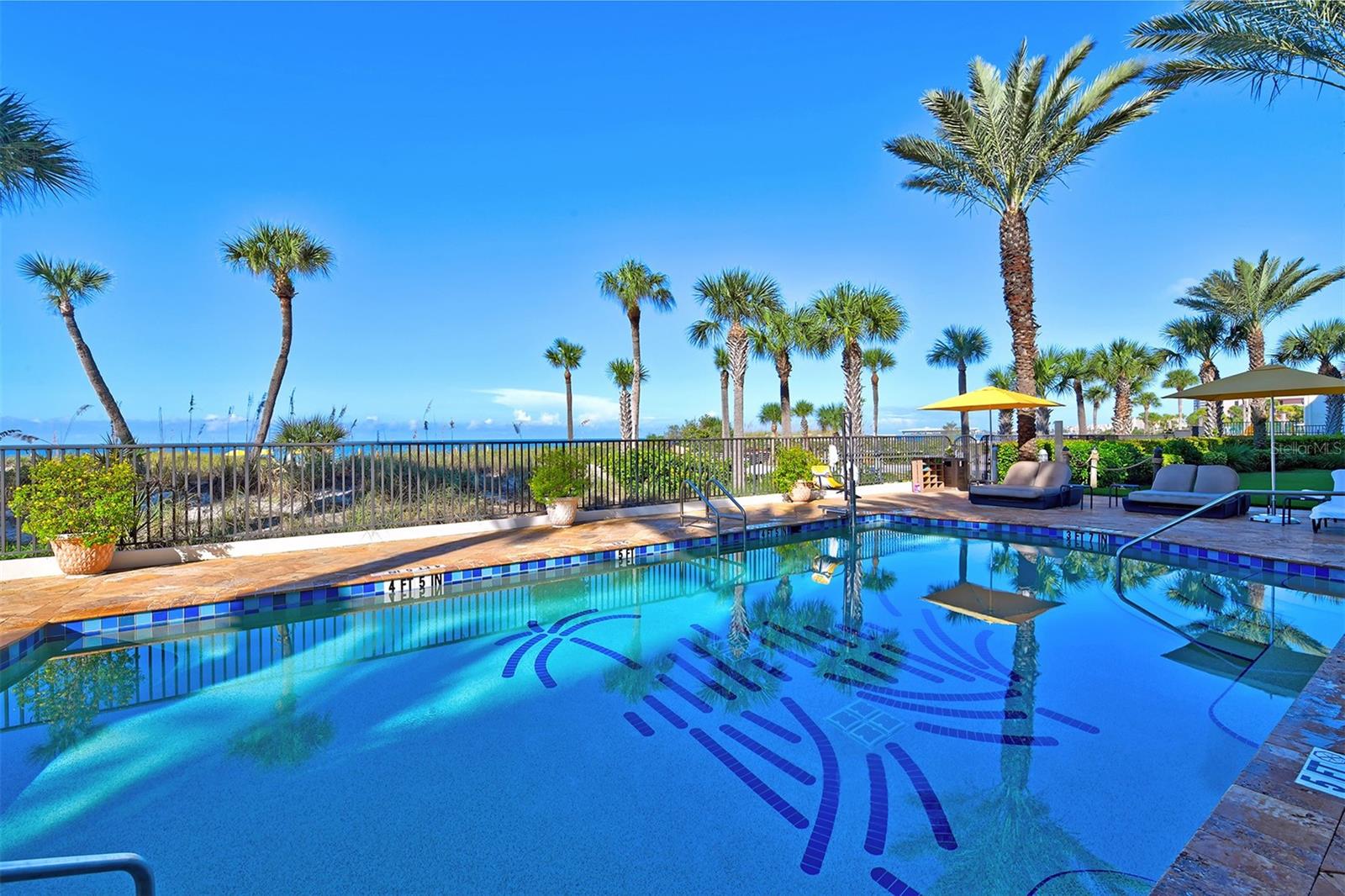 SIESTA KEY BEACH RESIDENCES - Residential