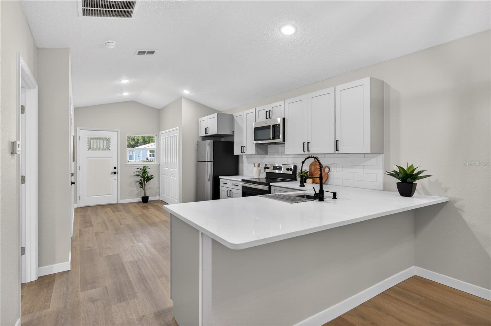 EUSTIS HOGANS SUB - Residential