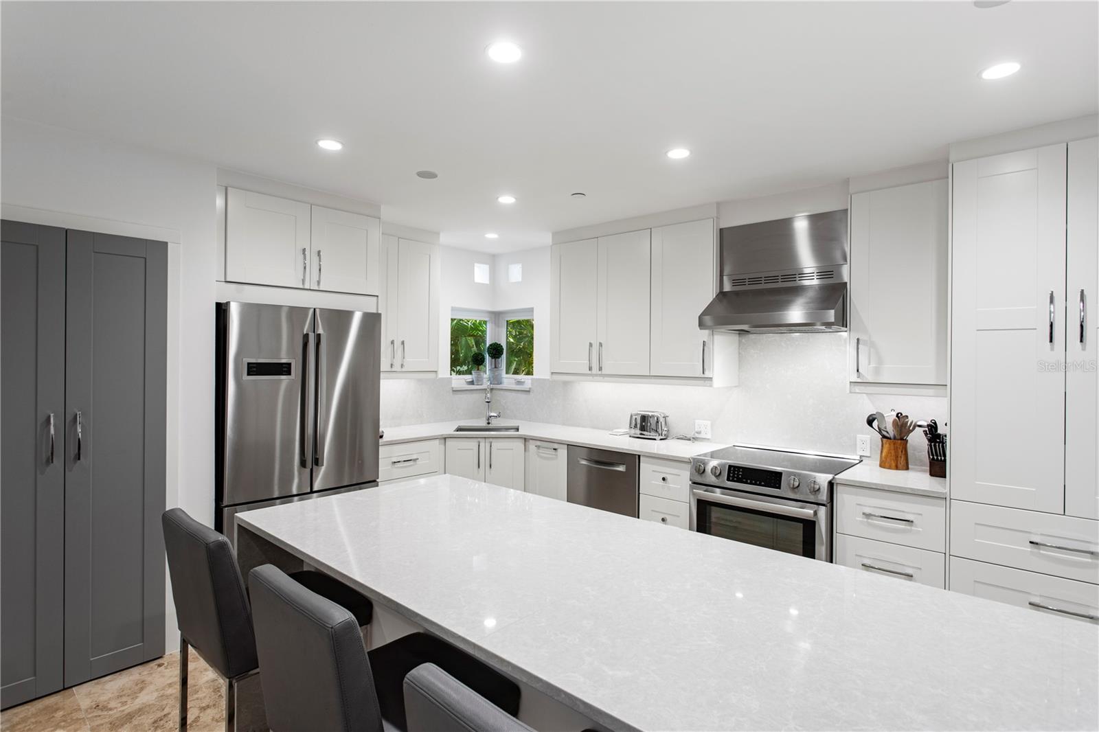 BAYSHORE ON THE BLVD A CO - Residential