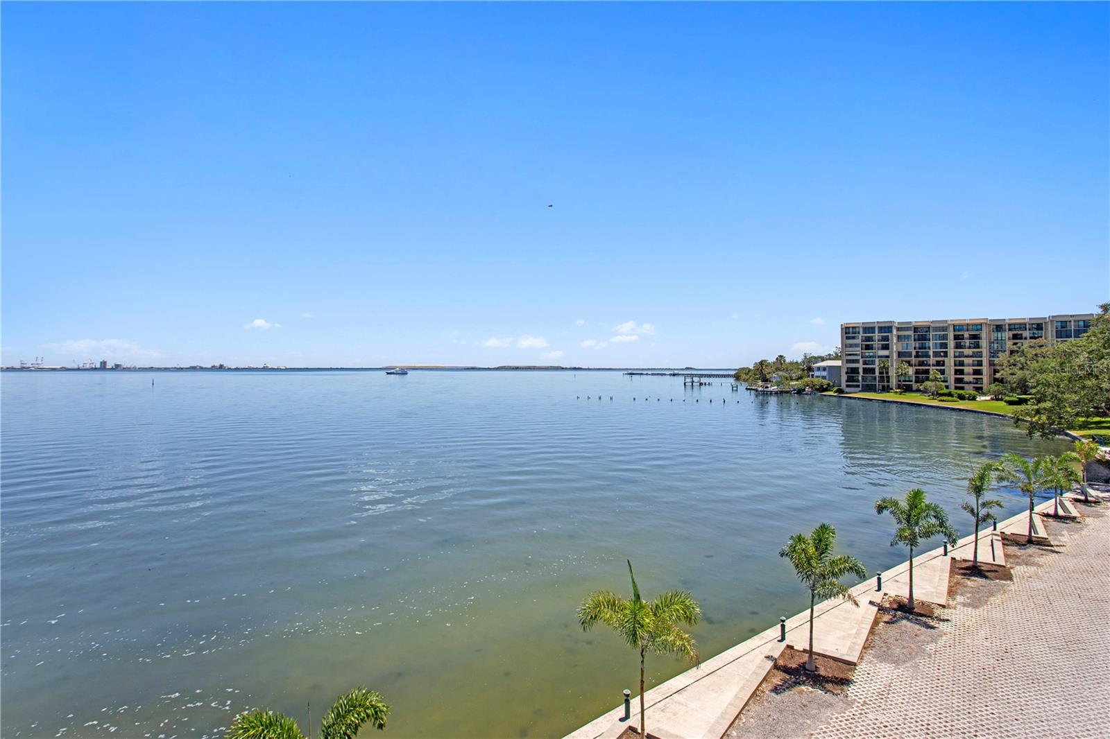 BAYSHORE ON THE BLVD A CO - Residential