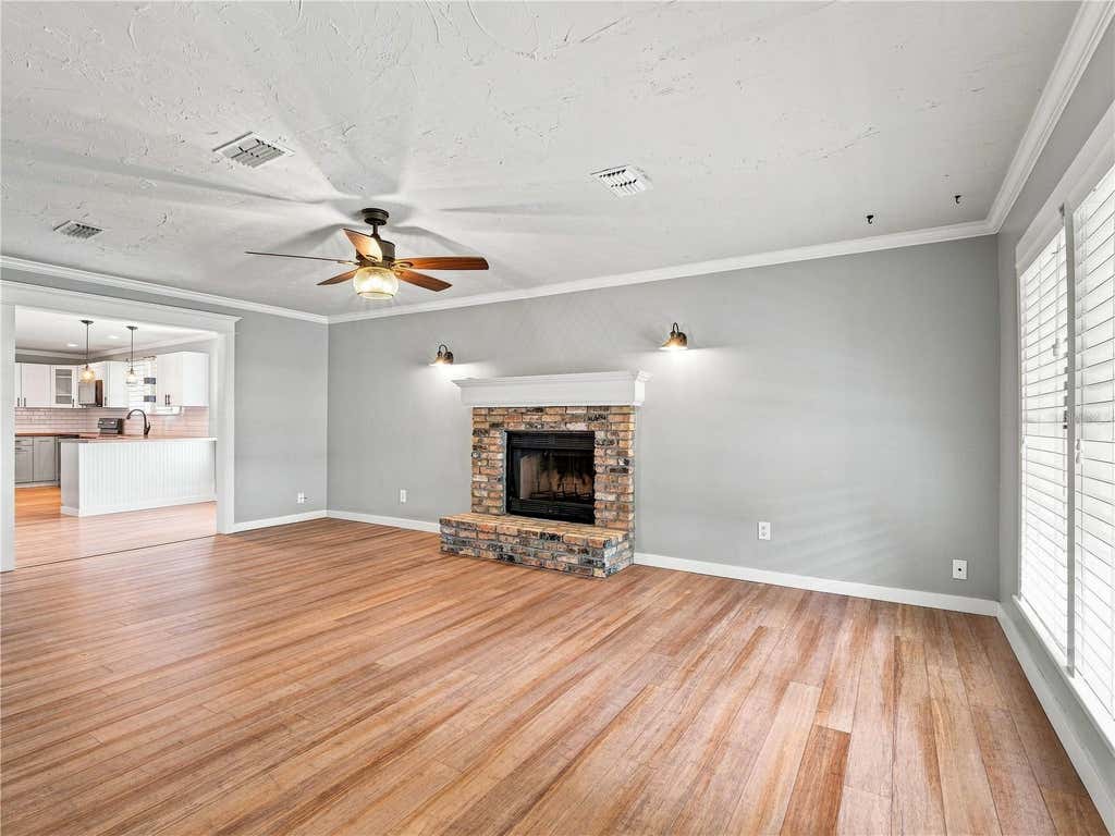 Photo of 813 Live Oak Street, New Smyrna Beach, FL 32168 (MLS # NS1088932)