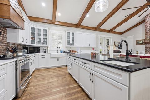 Tiny photo for 11131 NE 35th Street, Bronson, FL 32621 (MLS # GC539340)