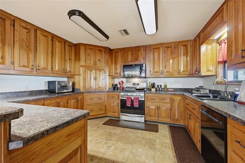 Tiny photo for 11131 NE 35th Street, Bronson, FL 32621 (MLS # GC539340)