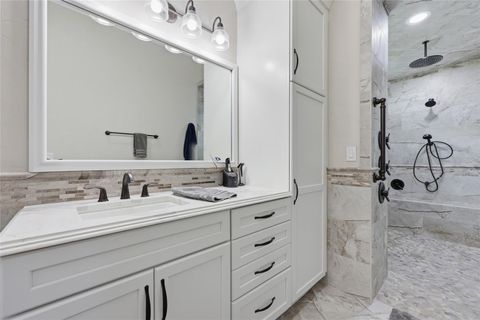Tiny photo for 11131 NE 35th Street, Bronson, FL 32621 (MLS # GC539340)