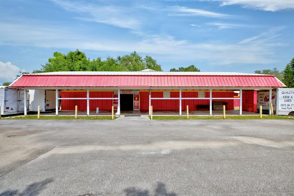 Photo of 2815 State Road 17 S, Avon Park, FL 33825 (MLS # L4953073)