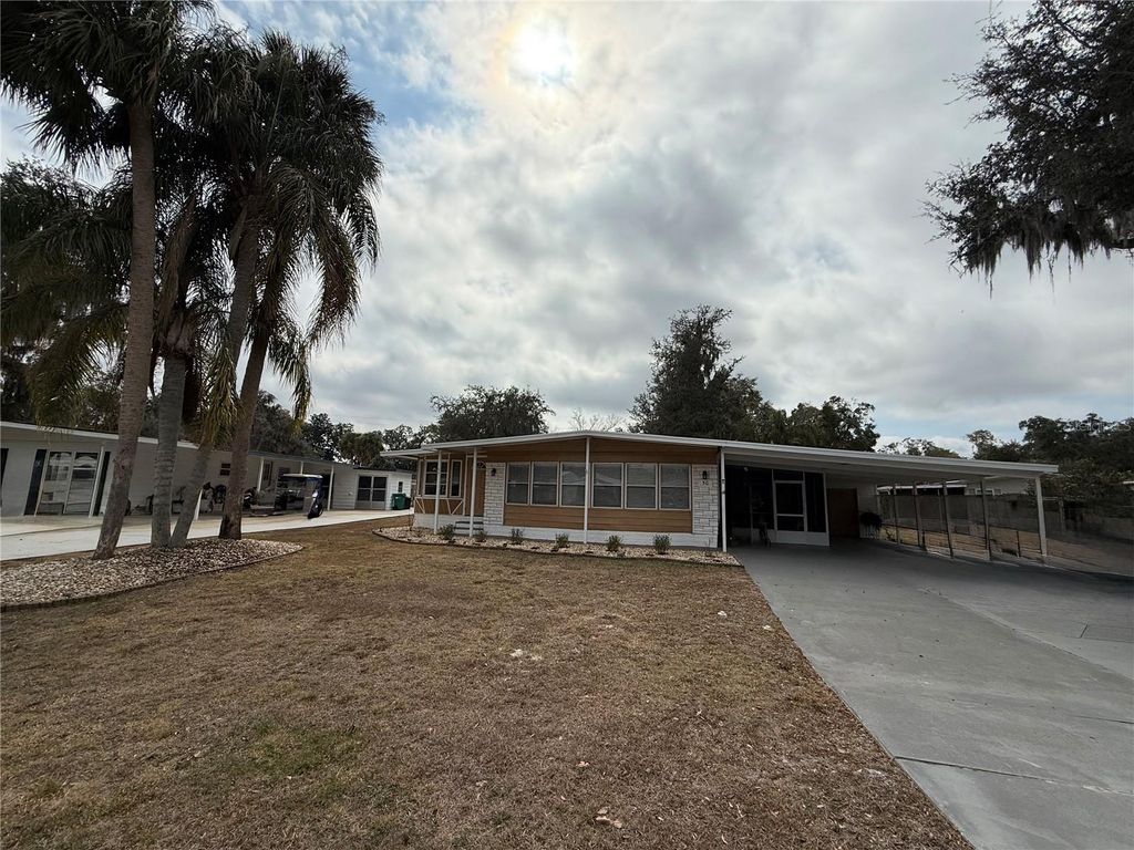 Photo of 50 N Bobwhite Road, Wildwood, FL 34785 (MLS # G5108140)