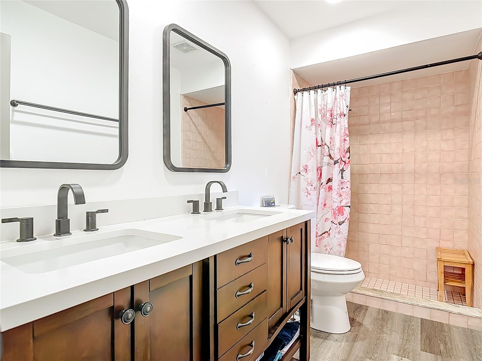 PLANTATION ESTATES UNIT 02 - Residential