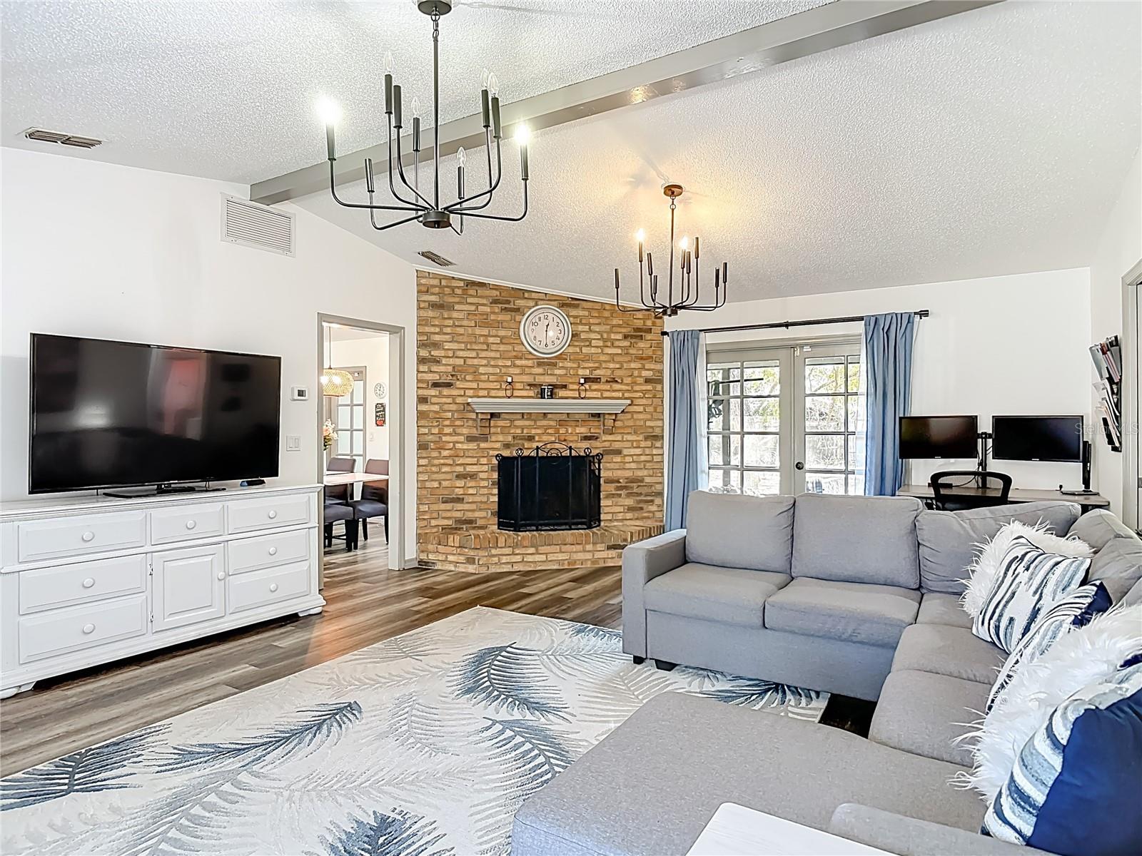 PLANTATION ESTATES UNIT 02 - Residential