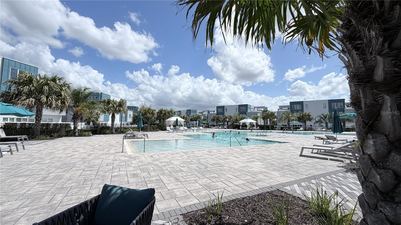 SPECTRUM AT REUNION CONDO PH 13 - Residential