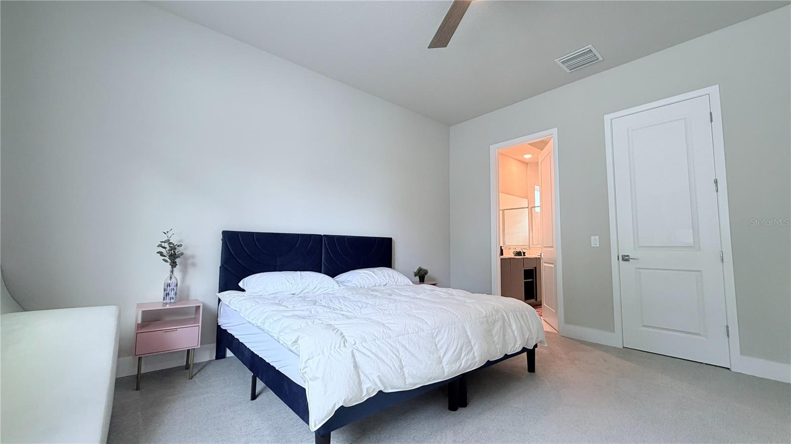 SPECTRUM AT REUNION CONDO PH 13 - Residential