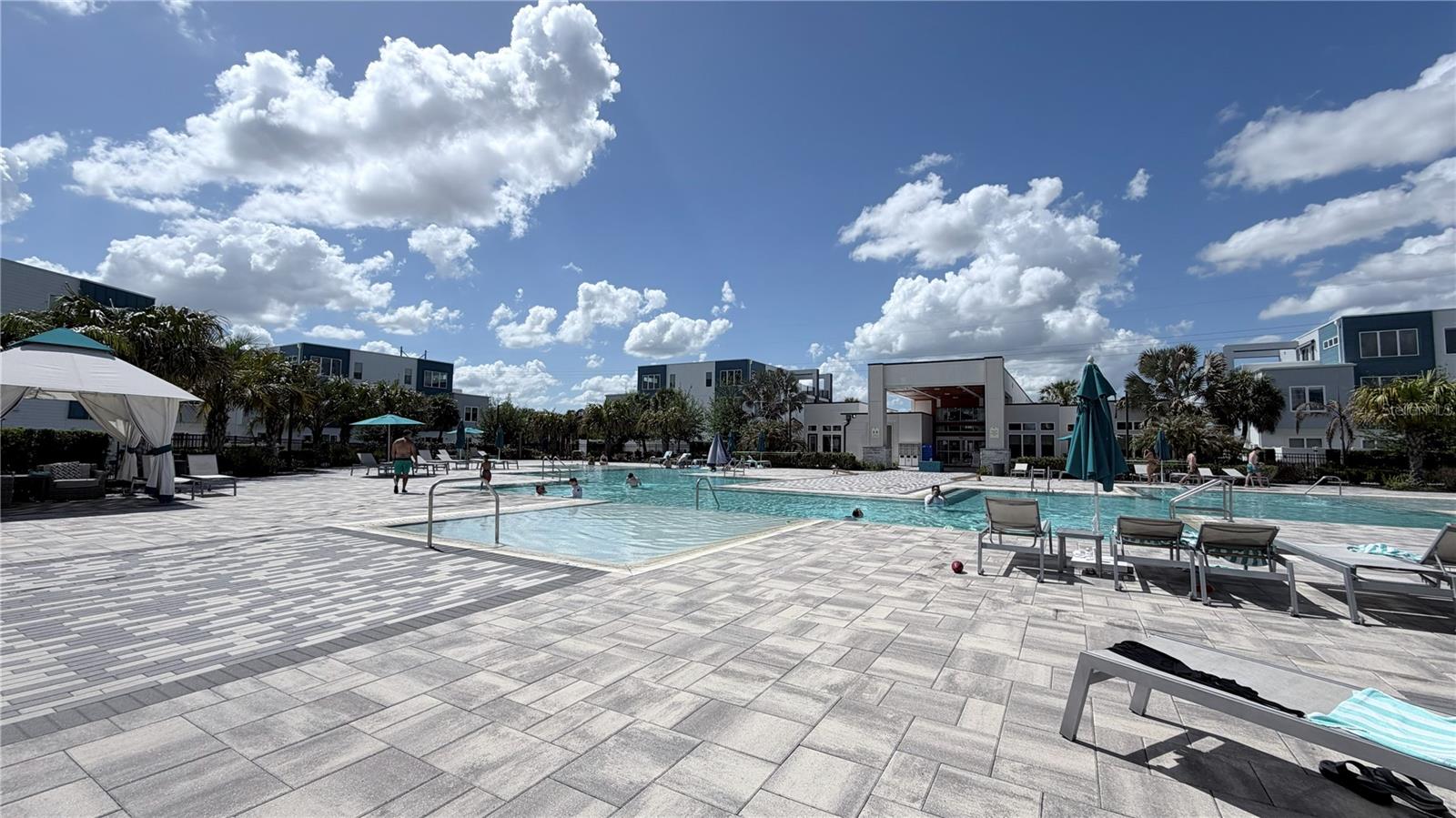 SPECTRUM AT REUNION CONDO PH 13 - Residential