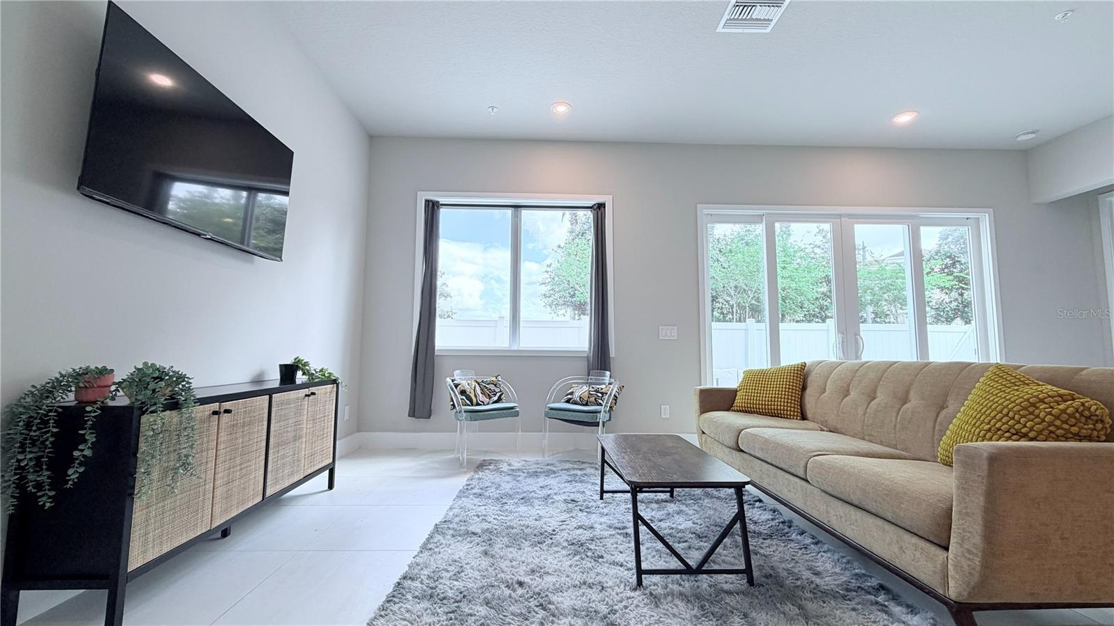 SPECTRUM AT REUNION CONDO PH 13 - Residential