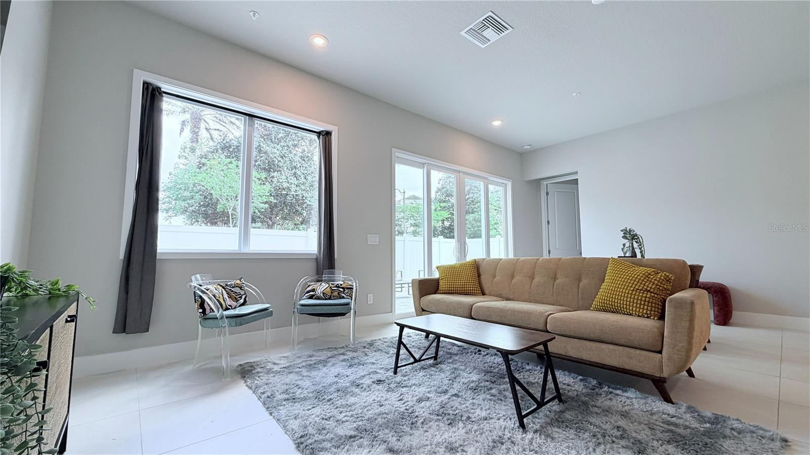 SPECTRUM AT REUNION CONDO PH 13 - Residential