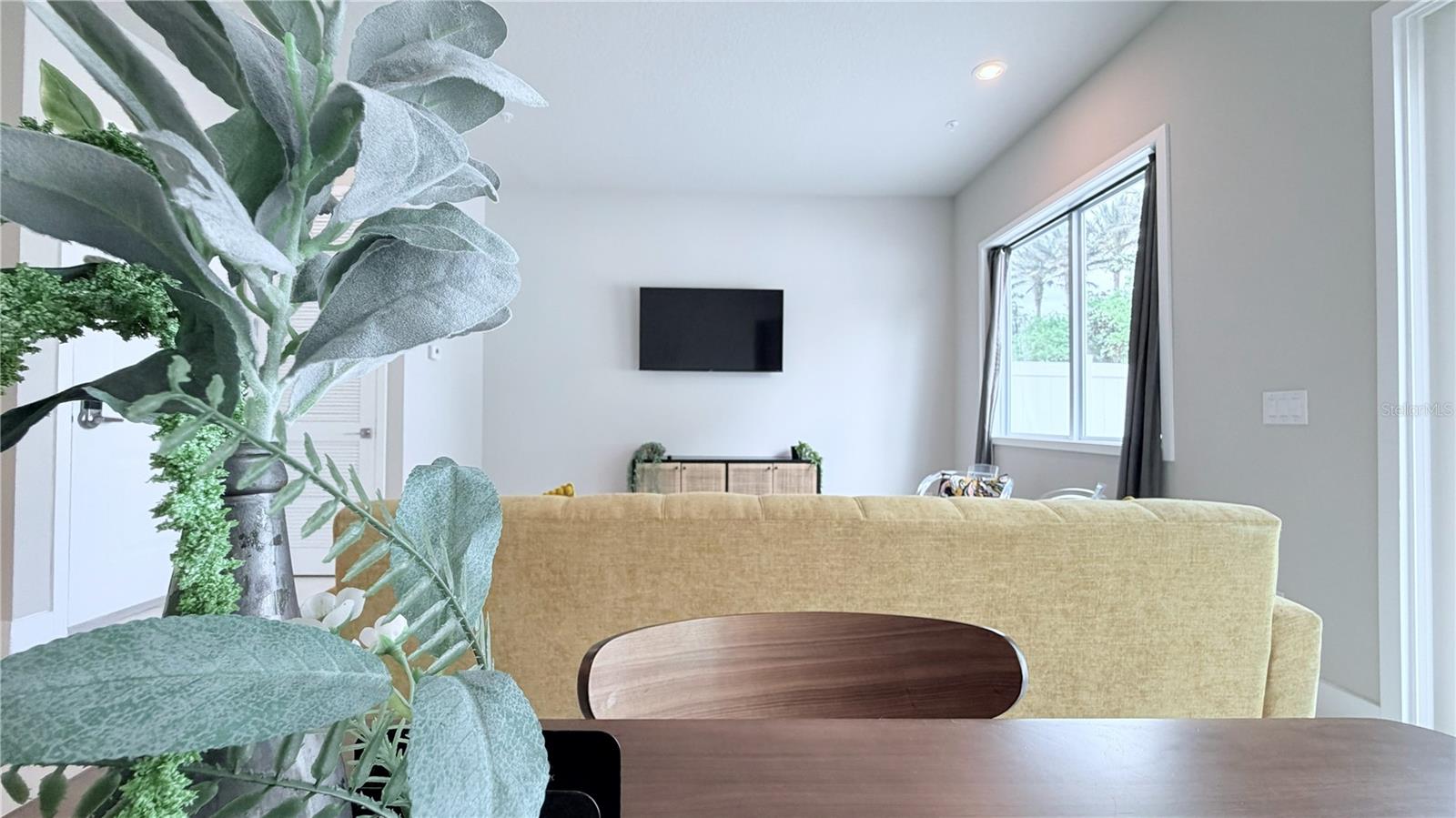 SPECTRUM AT REUNION CONDO PH 13 - Residential