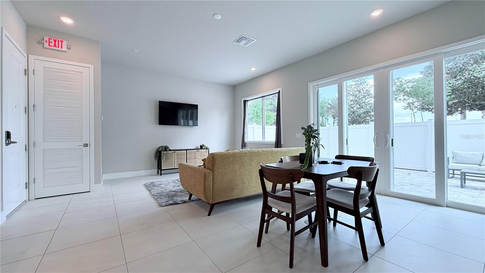 SPECTRUM AT REUNION CONDO PH 13 - Residential