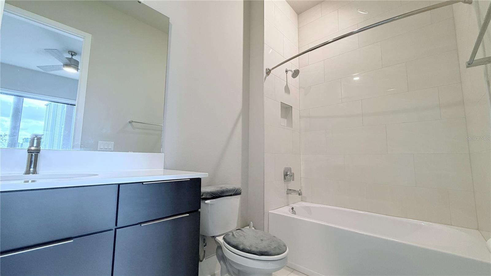 SPECTRUM AT REUNION CONDO PH 13 - Residential