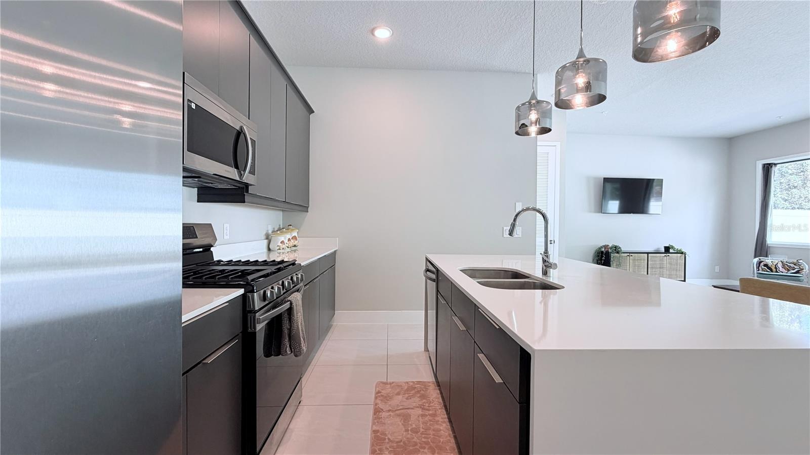 SPECTRUM AT REUNION CONDO PH 13 - Residential