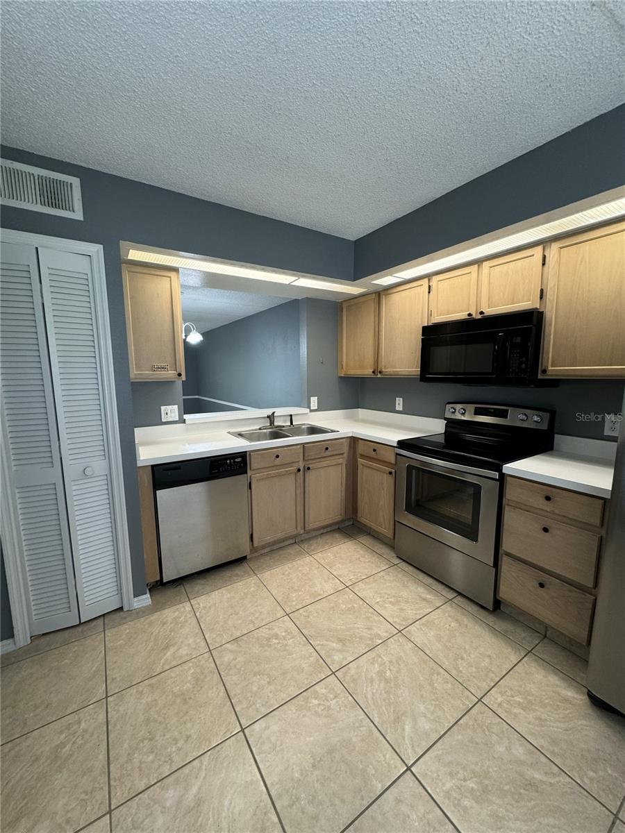 Photo of 13815 Timberland Drive #103, Orlando, FL 32824 (MLS # O6423750)