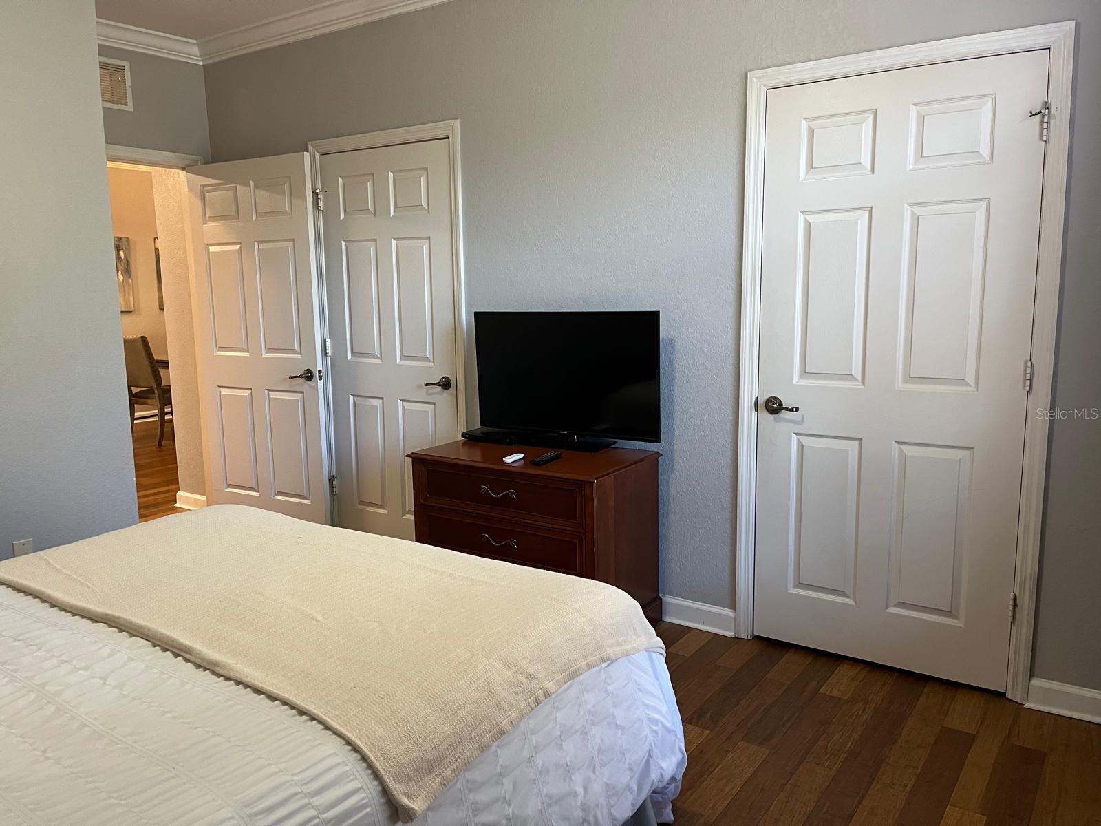 TUSCANA 3 CONDO - Residential