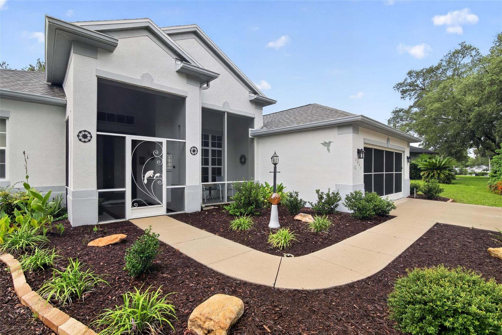 2457 N BRENTWOOD CIRCLE