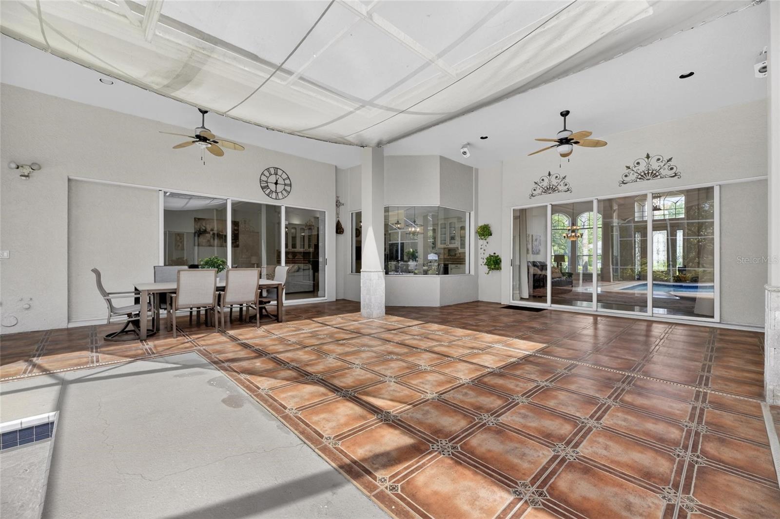 TAMPA PALMS 4A UNIT 1 - Residential
